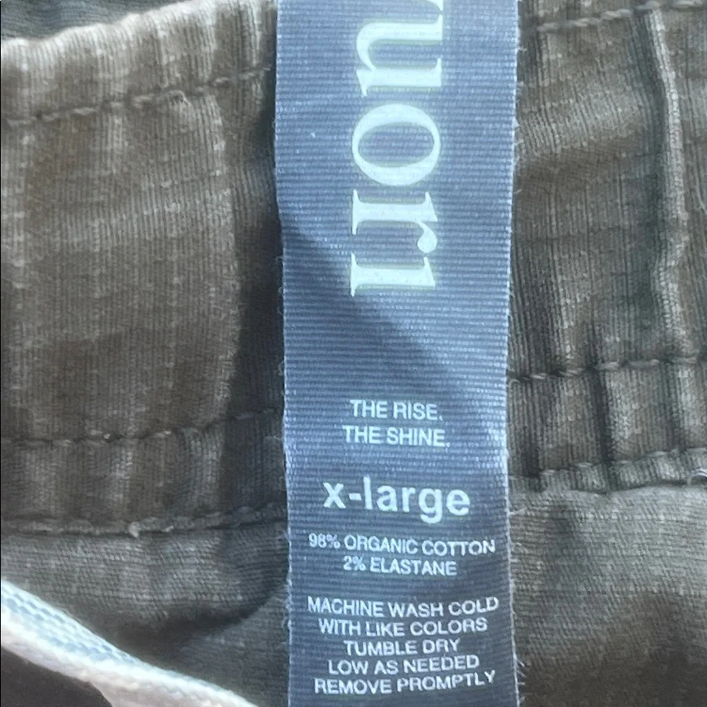 Vuori Men's Brown Green Ripstop Men Pants Size XL